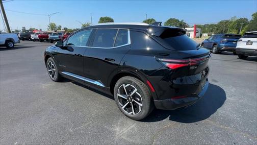 2025 Chevrolet Equinox EV LT