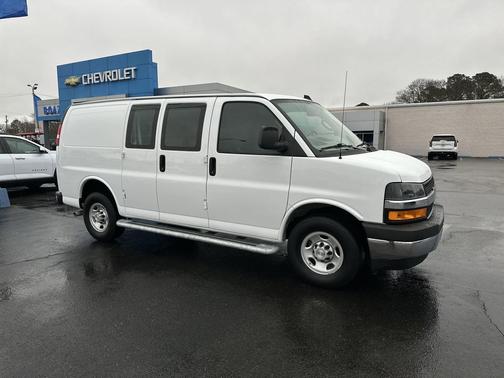 2024 Chevrolet Express 2500 RWD 2500 Regular Wheelbase WT