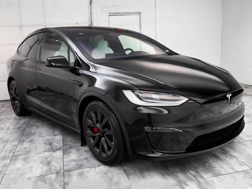 2023 Tesla Model X Plaid