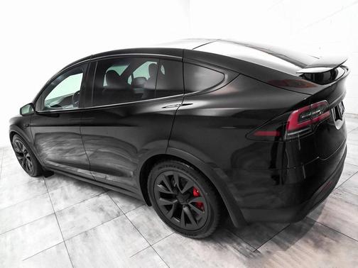 2023 Tesla Model X Plaid