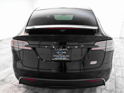 2023 Tesla Model X Plaid