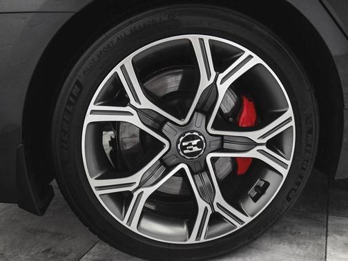 2019 Kia Stinger GT2