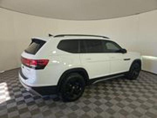 2024 Volkswagen Atlas 2.0T Peak Edition SE w/Technology