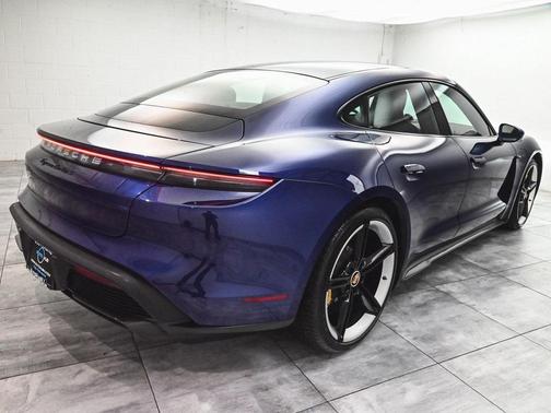 2020 Porsche Taycan Turbo S