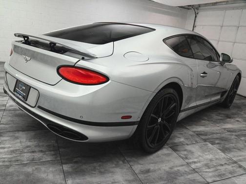 2022 Bentley Continental GT V8