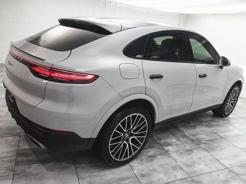 2021 Porsche Cayenne E-Hybrid Coupe Base