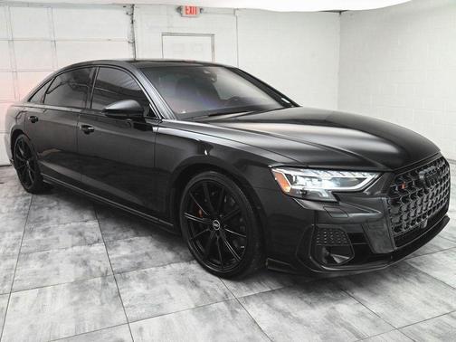 2023 Audi S8 4.0T quattro