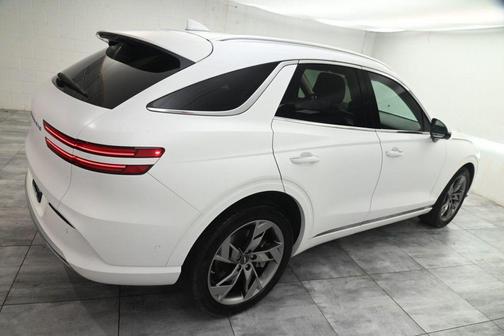 2024 Genesis Electrified GV70 Advanced