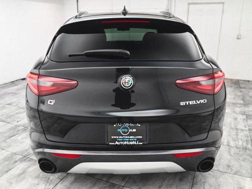 2023 Alfa Romeo Stelvio Ti