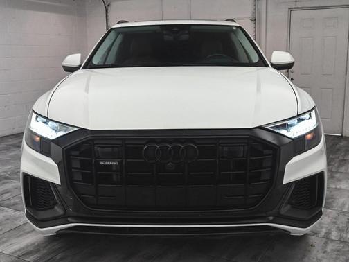 2022 Audi Q8 55 Prestige