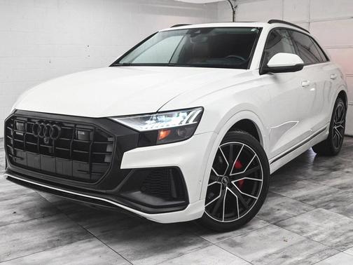 2022 Audi Q8 55 Prestige