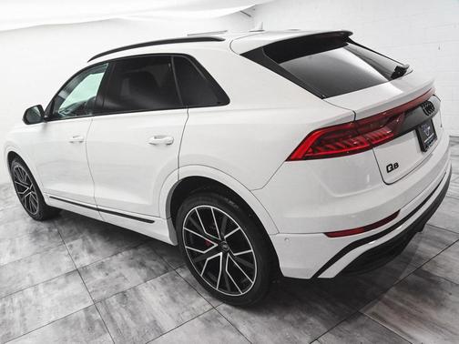 2022 Audi Q8 55 Prestige