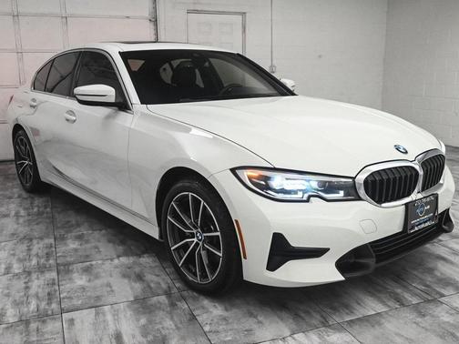 2022 BMW 330 i xDrive