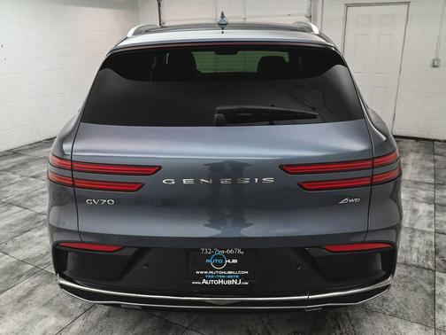 2026 Genesis GV70 2.5T