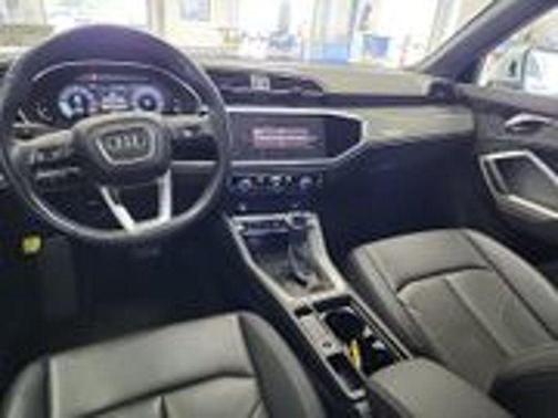2024 Audi Q3 45 S line Premium