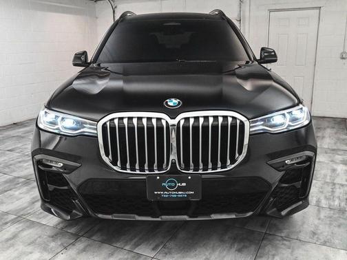 2019 BMW X7 xDrive50i