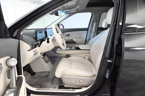 2024 Genesis GV60 Advanced