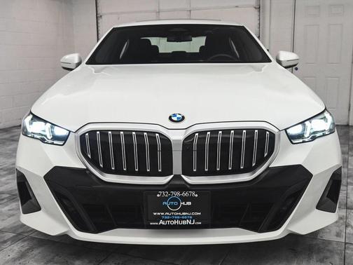 2025 BMW 530 i xDrive