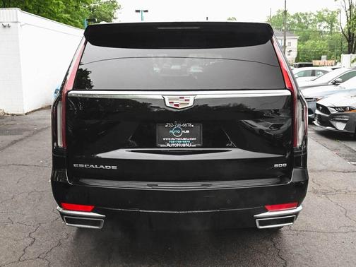2022 Cadillac Escalade ESV Premium Luxury