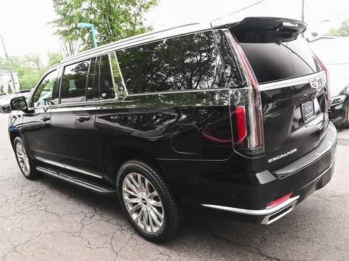 2022 Cadillac Escalade ESV Premium Luxury