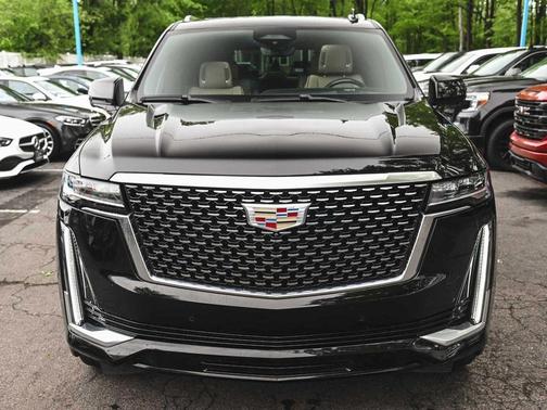 2022 Cadillac Escalade ESV Premium Luxury