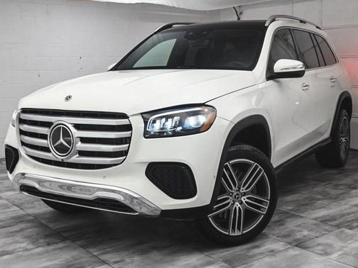 2025 Mercedes-Benz GLS 450 4MATIC