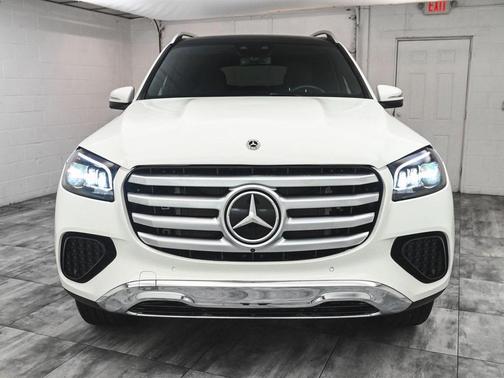 2025 Mercedes-Benz GLS 450 4MATIC