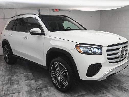 2025 Mercedes-Benz GLS 450 4MATIC