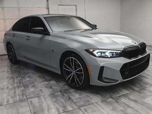 2023 BMW 330e xDrive