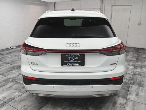 2022 Audi Q4 e-tron 50 Premium Plus