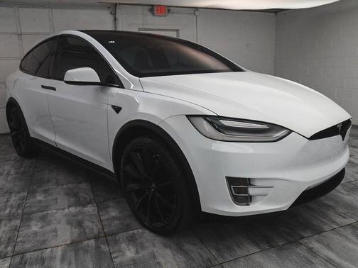 2017 Tesla Model X 75D