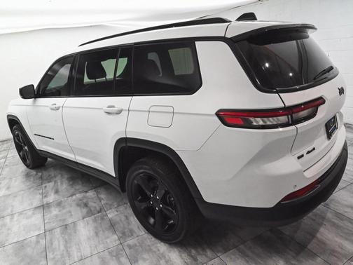 2022 Jeep Grand Cherokee L Laredo