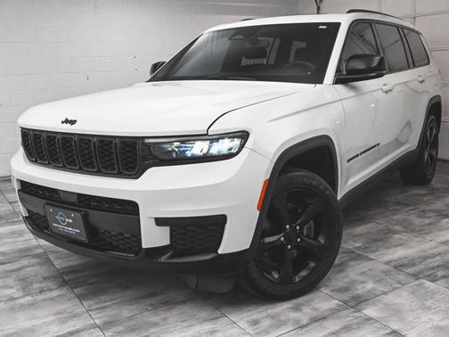 2022 Jeep Grand Cherokee L Laredo
