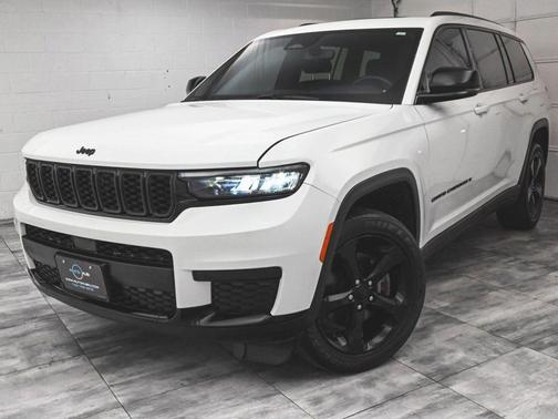 2022 Jeep Grand Cherokee L Laredo