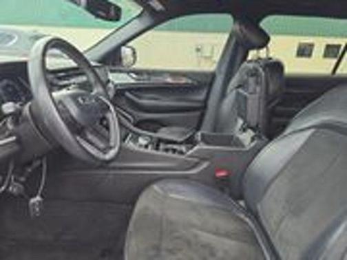 2022 Jeep Grand Cherokee L Laredo