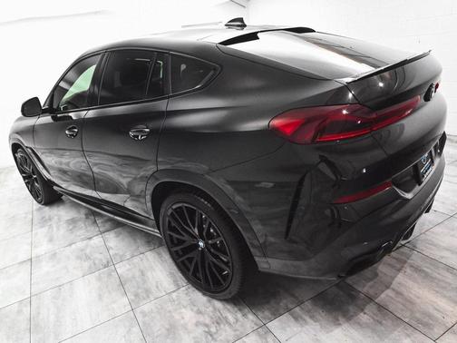 2023 BMW X6 M50i