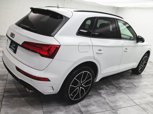 2025 Audi SQ5 3.0T Premium Plus