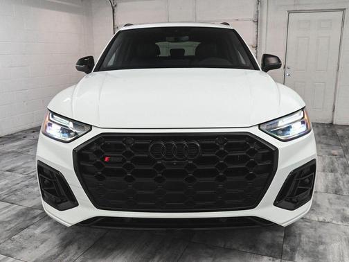 2025 Audi SQ5 3.0T Premium Plus