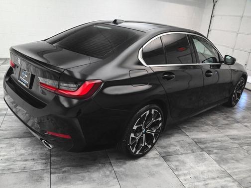 2025 BMW 330 i xDrive