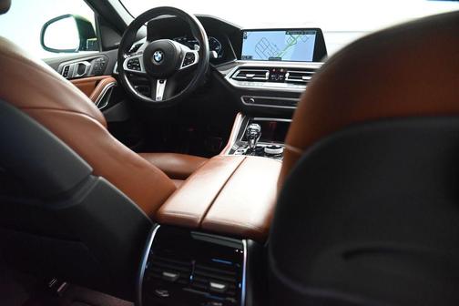 Black Sapphire Metallic 2023 BMW X6 M50i