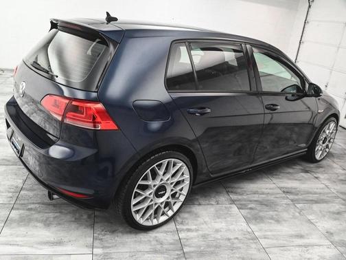2016 Volkswagen Golf GTI Autobahn w/ Performance 4-Door