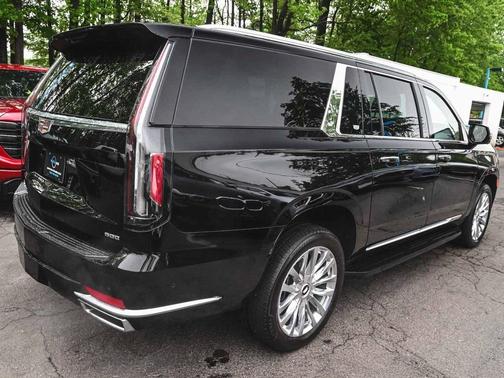 2023 Cadillac Escalade ESV Premium Luxury