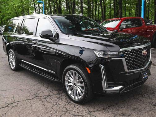 2023 Cadillac Escalade ESV Premium Luxury