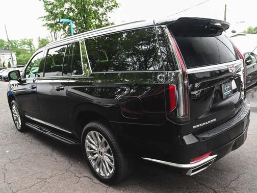2023 Cadillac Escalade ESV Premium Luxury
