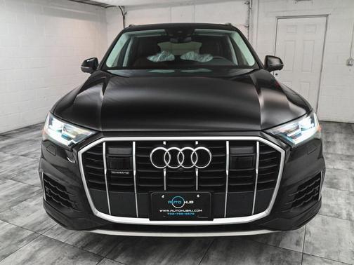 2022 Audi Q7 55 Premium Plus
