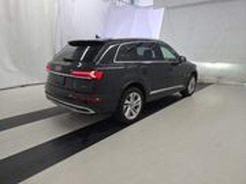 2022 Audi Q7 55 Premium Plus