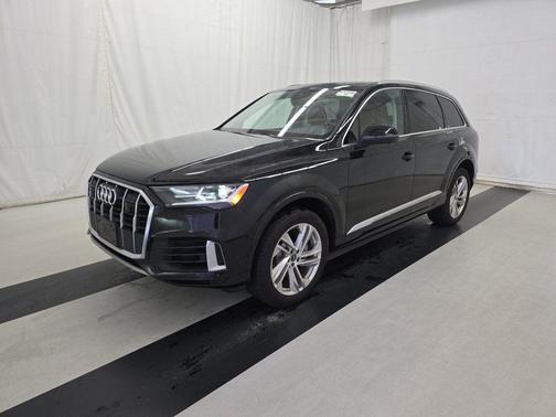 2022 Audi Q7 55 Premium Plus