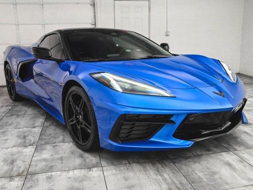 2025 Chevrolet Corvette Stingray w/2LT
