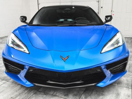 2025 Chevrolet Corvette Stingray w/2LT