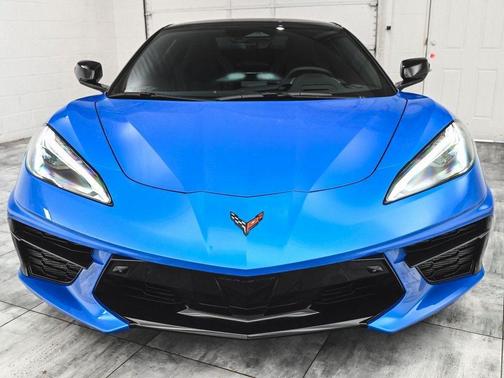 2025 Chevrolet Corvette Stingray w/2LT
